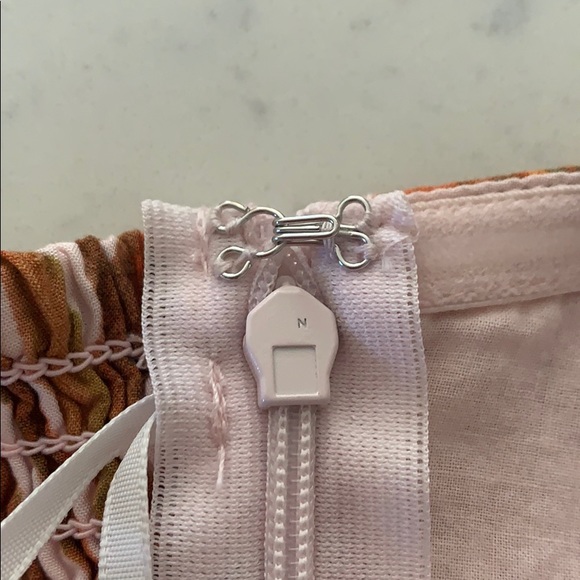 F21 Contemporary Floral Light Pink Dress - Picture 10 of 10